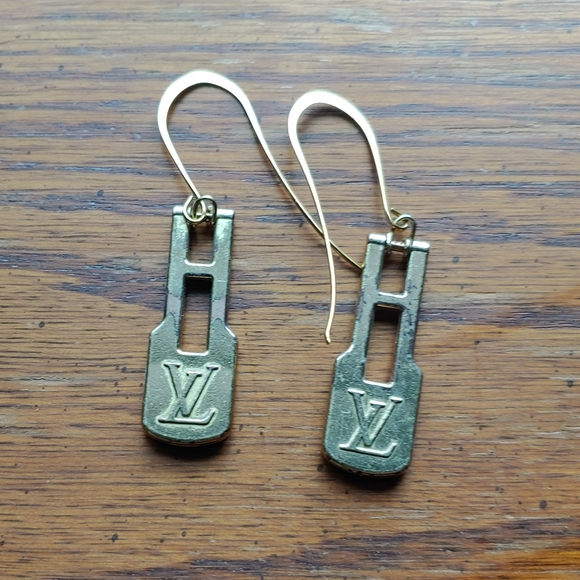 Louis Vuitton Zipper pull earrings - Picture 3 of 4